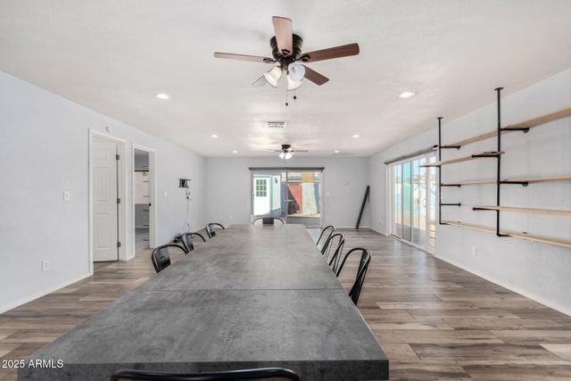 2340 E SYLVIA Street, Phoenix, AZ 85022