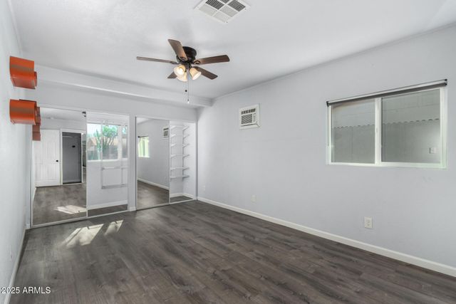 2340 E SYLVIA Street, Phoenix, AZ 85022