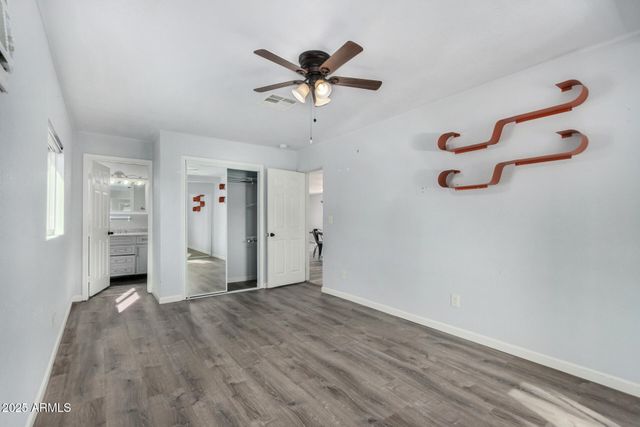 2340 E SYLVIA Street, Phoenix, AZ 85022