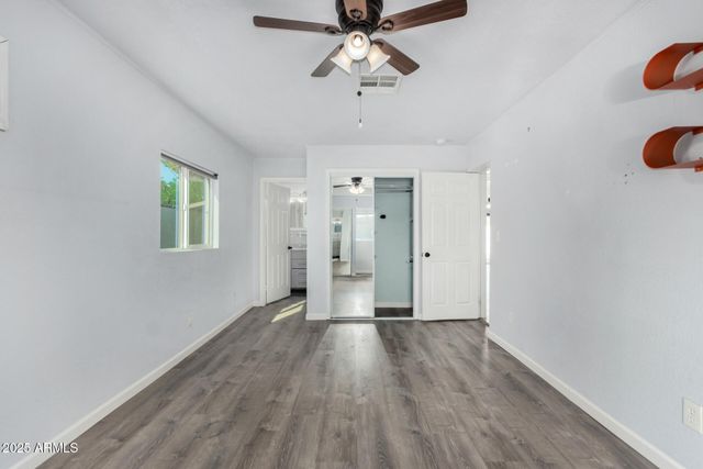 2340 E SYLVIA Street, Phoenix, AZ 85022