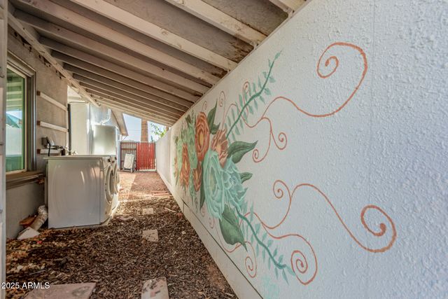 2340 E SYLVIA Street, Phoenix, AZ 85022