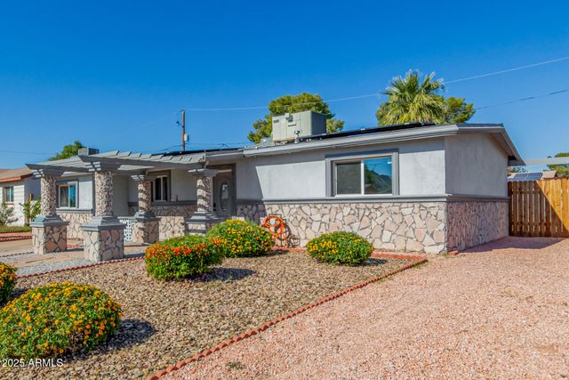 2340 E SYLVIA Street, Phoenix, AZ 85022