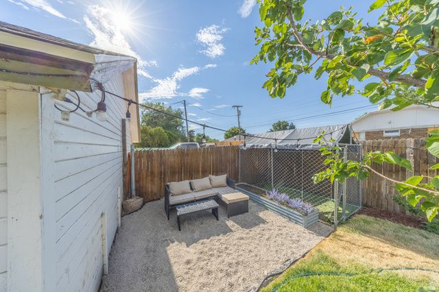 860 E 27TH ST, Ogden, UT 84403