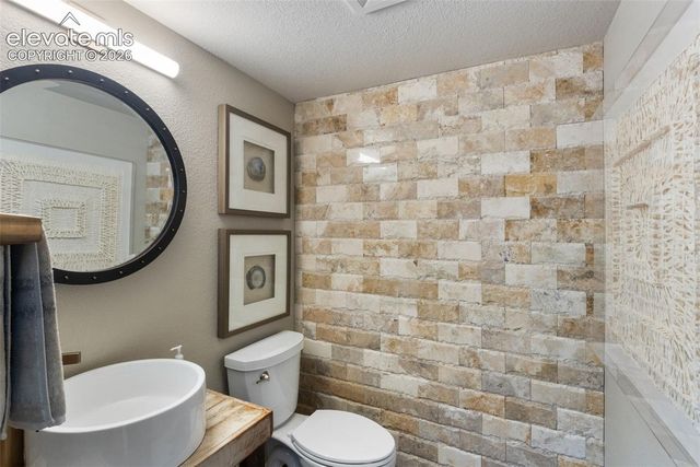 8025 Applestone Trail, Colorado Springs, CO 80919