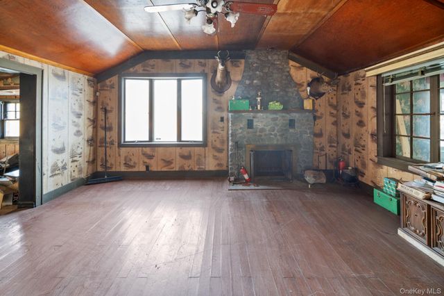 403 Blueberry Hill Road, Call Listing Agent, NY 12122