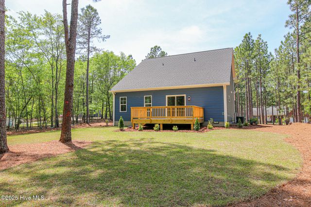 103 Bexley Court, West End, NC 27376