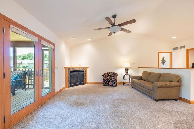 209 MORNINGSIDE DRIVE, Deerfield, WI 53531