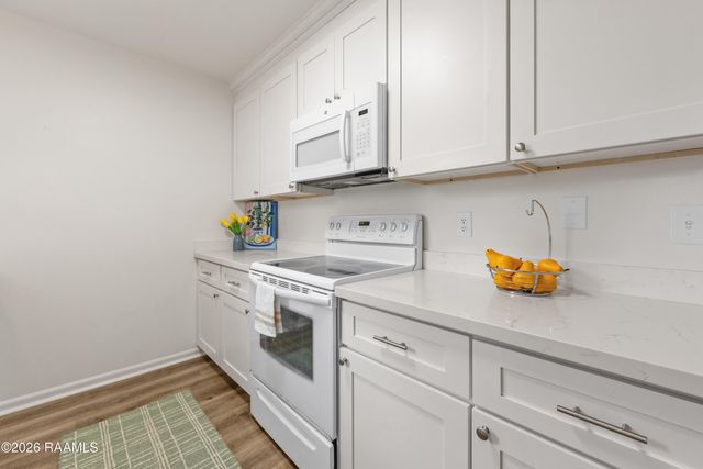 100 Winchester Drive 802, Lafayette, LA 70506