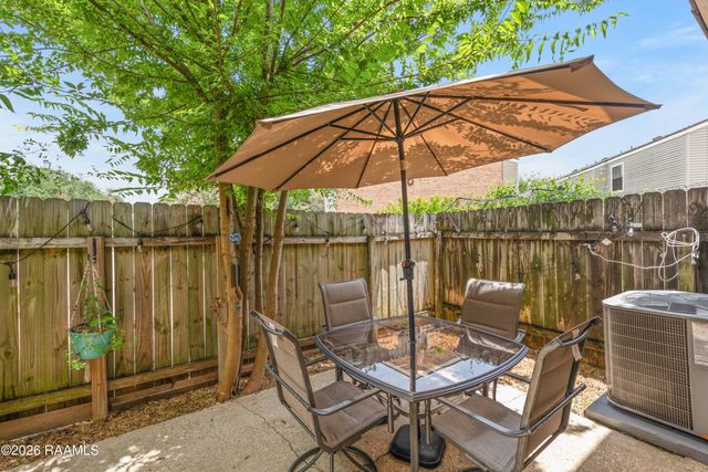 100 Winchester Drive 802, Lafayette, LA 70506