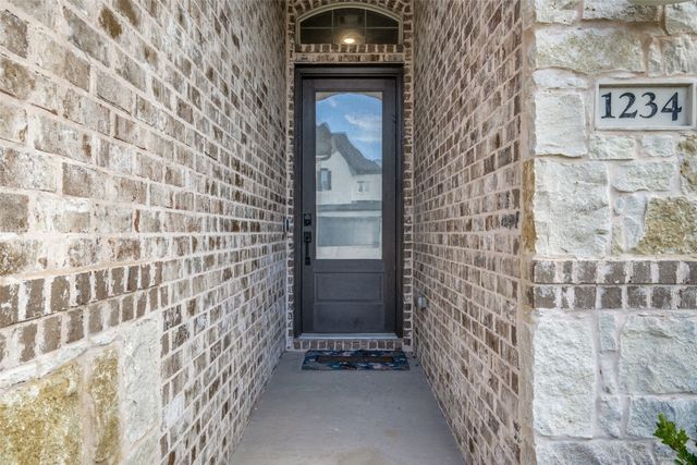 1234 Stagecoach Trail, Justin, TX 76247