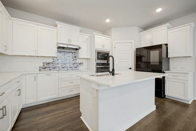 1234 Stagecoach Trail, Justin, TX 76247