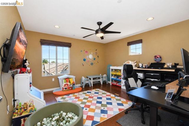 806 Queen Palm Ln, Brentwood, CA 94513