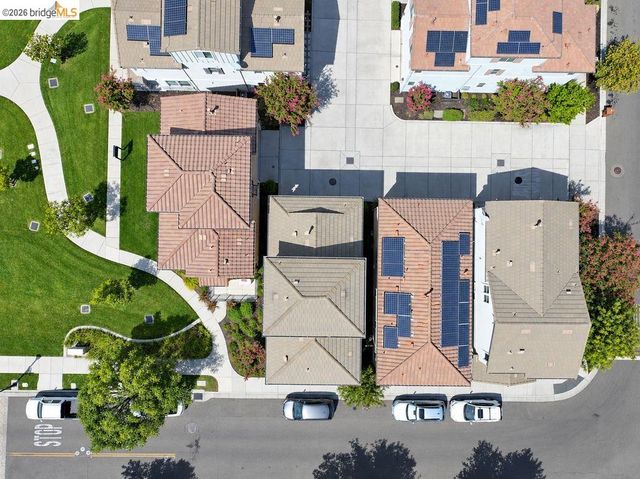 806 Queen Palm Ln, Brentwood, CA 94513