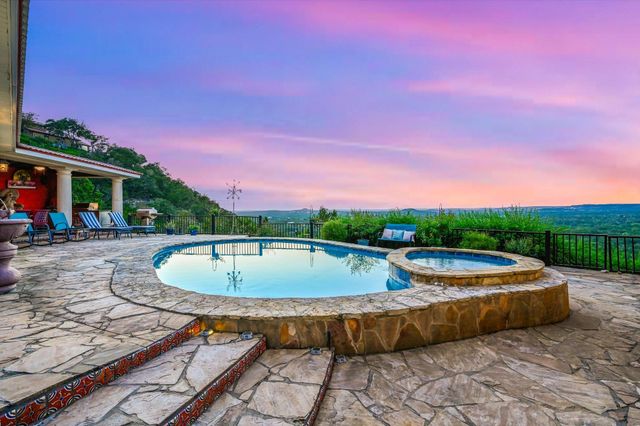 501 Brinkley DR, Wimberley, TX 78676