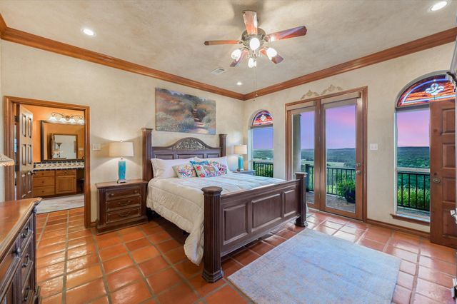 501 Brinkley DR, Wimberley, TX 78676