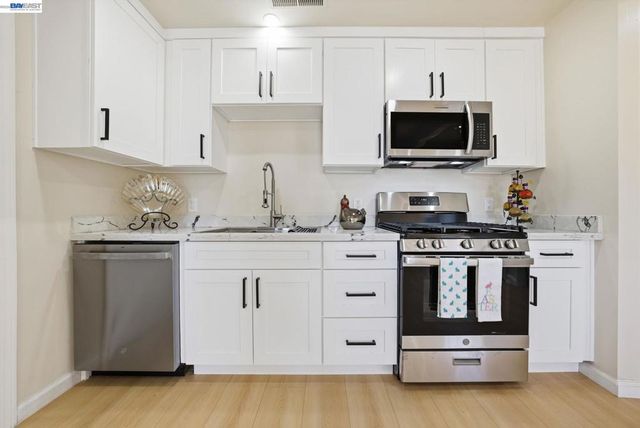 24834 Joyce St, Hayward, CA 94544