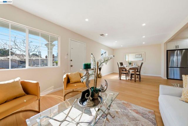 24834 Joyce St, Hayward, CA 94544