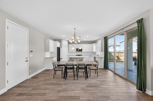 2997 Trenton Avenue, Clovis, CA 93619