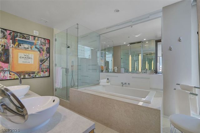 3722 South Las Vegas Boulevard 807, Las Vegas, NV 89158