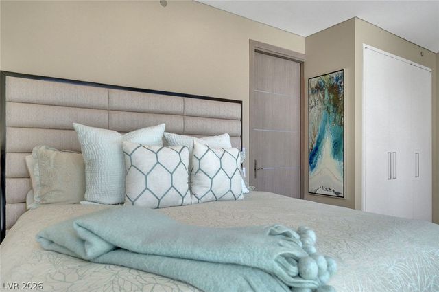 3722 South Las Vegas Boulevard 807, Las Vegas, NV 89158