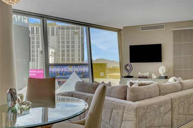 3722 South Las Vegas Boulevard 807, Las Vegas, NV 89158
