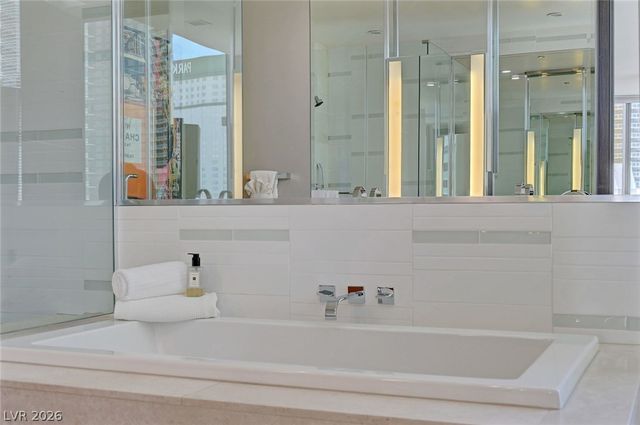 3722 South Las Vegas Boulevard 807, Las Vegas, NV 89158