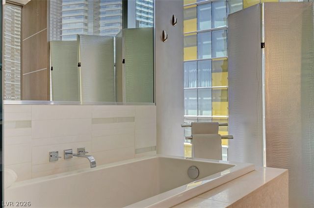 3722 South Las Vegas Boulevard 807, Las Vegas, NV 89158