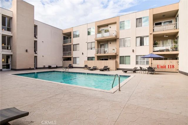 927 N Kings Road 118, West Hollywood, CA 90069