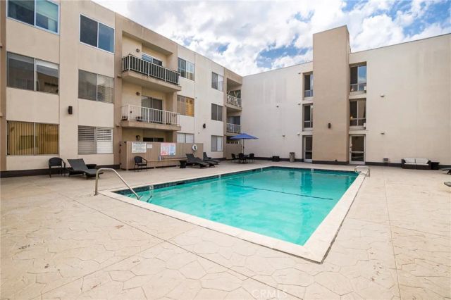 927 N Kings Road 118, West Hollywood, CA 90069