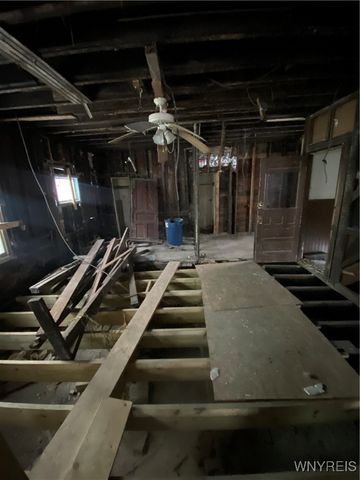 66 Selkirk Street, Buffalo, NY 14210