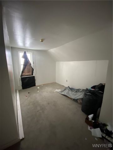 66 Selkirk Street, Buffalo, NY 14210