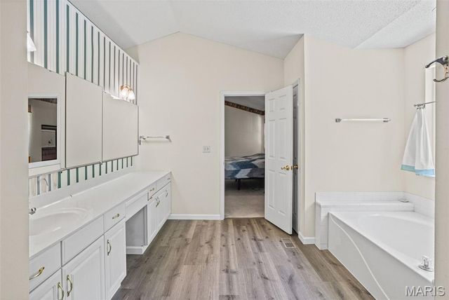 3209 Tanglebrook Drive, Shiloh, IL 62221