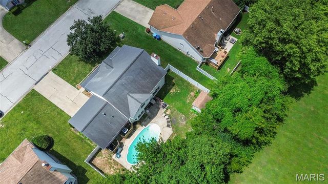 3209 Tanglebrook Drive, Shiloh, IL 62221