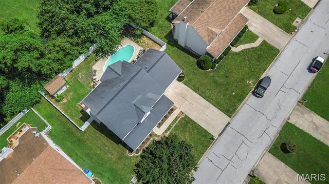 3209 Tanglebrook Drive, Shiloh, IL 62221
