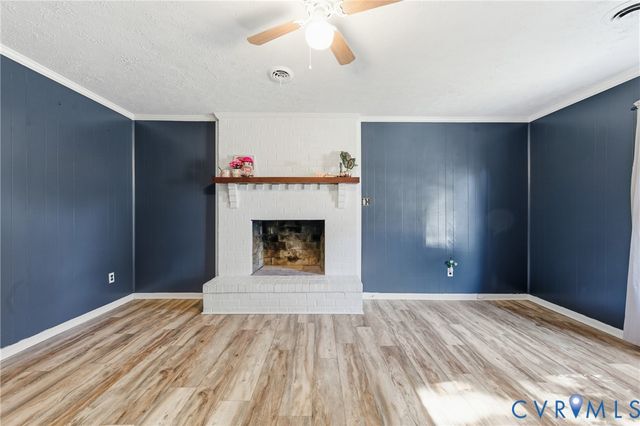3401 Sussex Dr, Hopewell, VA 23860
