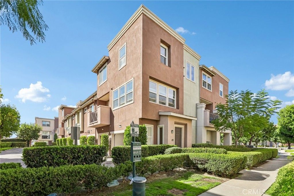 500 N Willowbrook K-8, Compton, CA 90220 — photo 2