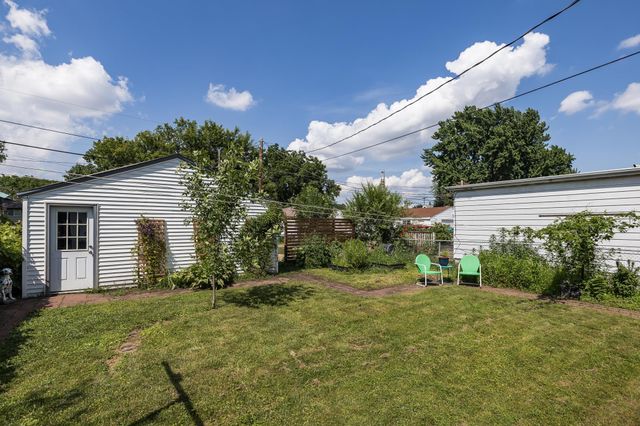 1363 Hewitt Avenue, Saint Paul, MN 55104