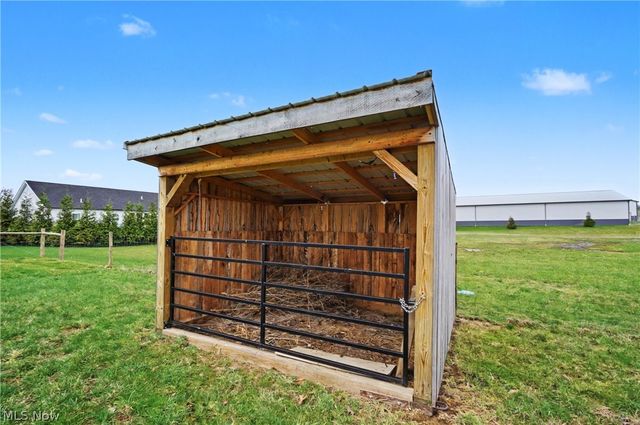 1269 Manchester Avenue NW, Massillon, OH 44647