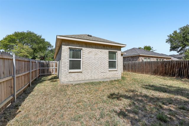 909 S Frances Street A, Terrell, TX 75160