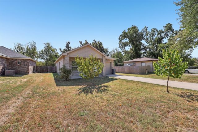 909 S Frances Street A, Terrell, TX 75160