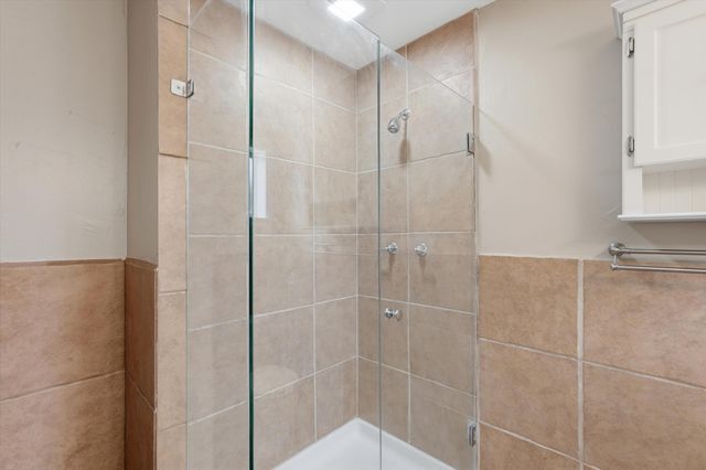 1506 Ridgecrest Drive SE, Albuquerque, NM 87108