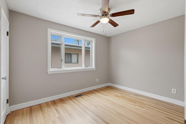 1506 Ridgecrest Drive SE, Albuquerque, NM 87108