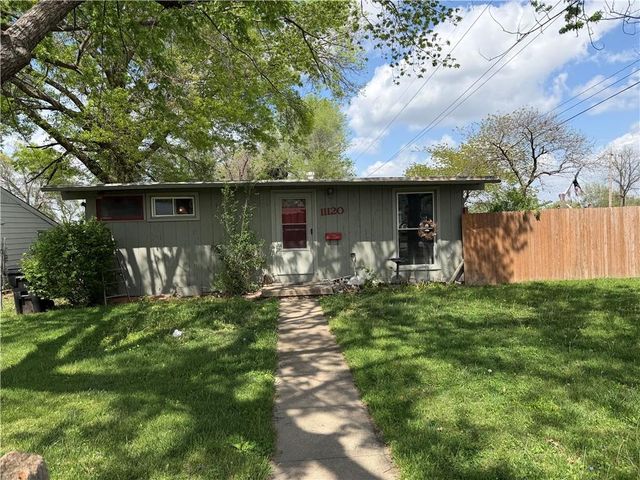 11120 E 36th Street S, Independence, MO 64052