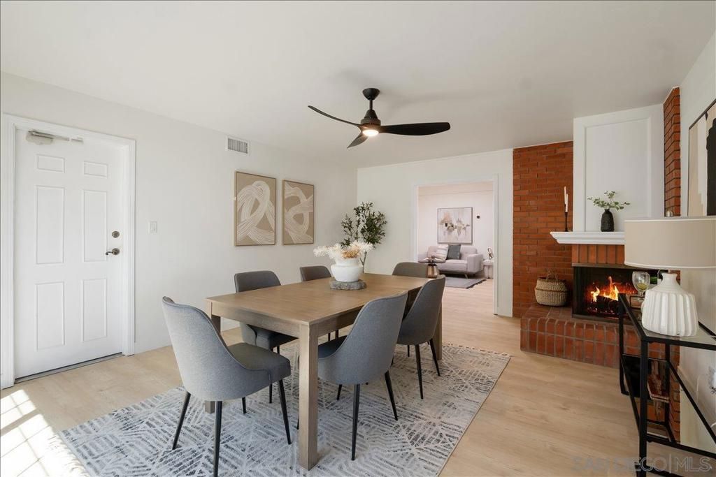 Image 22 of property listing at 3027 Hunrichs Way, San Diego, CA 92117