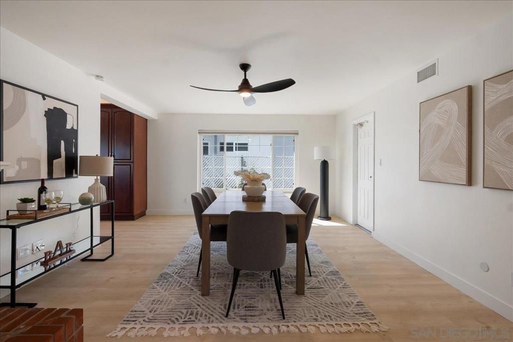 Image 23 of property listing at 3027 Hunrichs Way, San Diego, CA 92117