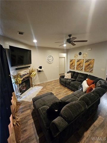 16533 W Timbertop W, Fosters, AL 35463