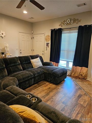 16533 W Timbertop W, Fosters, AL 35463