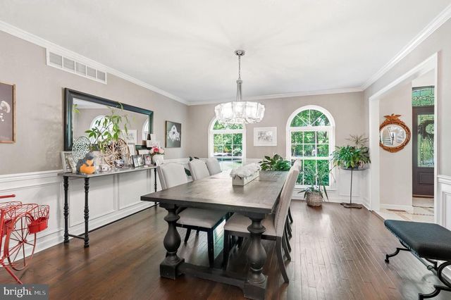 810 JOSHUA CT, Moorestown, NJ 08057