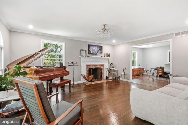 810 JOSHUA CT, Moorestown, NJ 08057