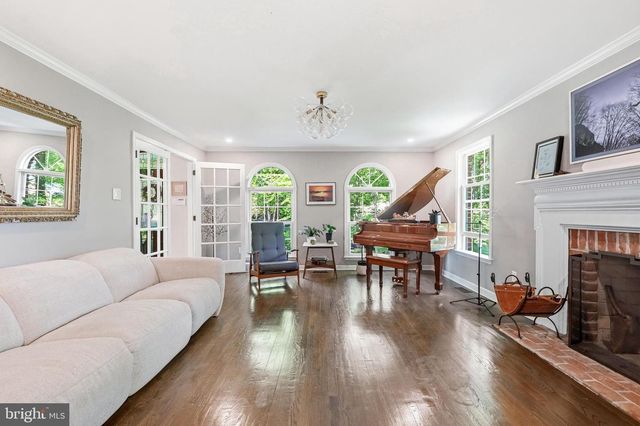 810 JOSHUA CT, Moorestown, NJ 08057